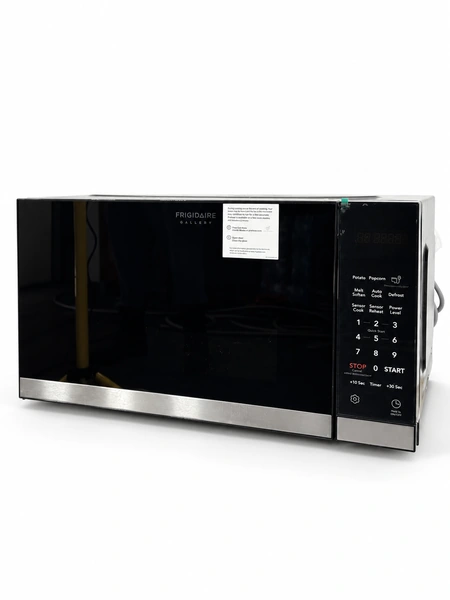 Frigidaire GMBS3068BF Microwave — photo 1