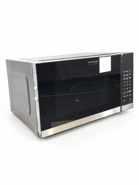 Frigidaire GMBS3068BF Microwave — photo 2