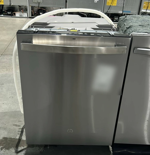 GE GDT585HYYFS 24-inch Top-Control Built-In Dishwasher: supplier's warehouse photo of this unit