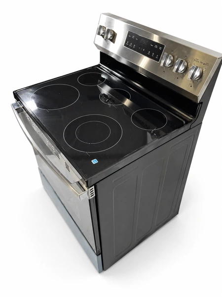 GE GRF500PVSS Single Oven Electric Range — photo 2